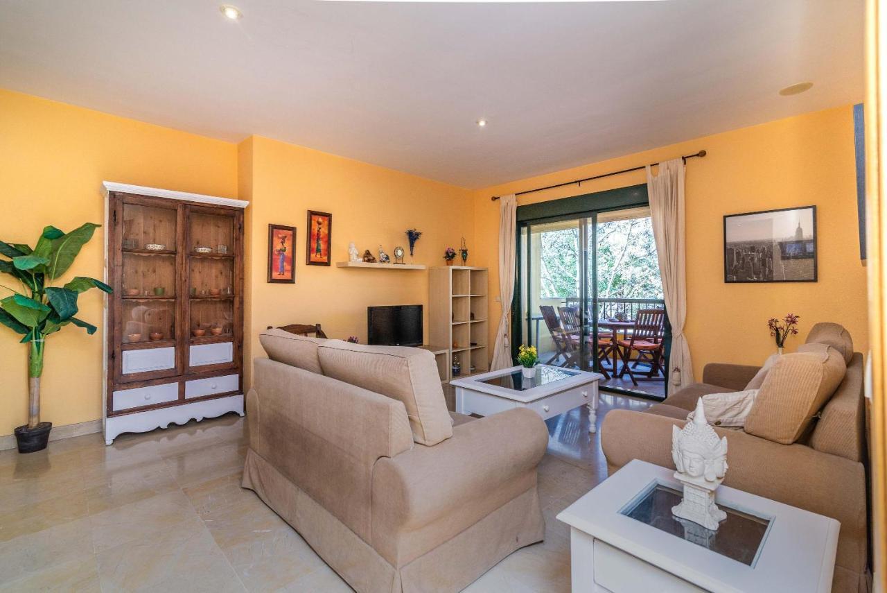 Spacious Apartment In マルベーリャ エクステリア 写真