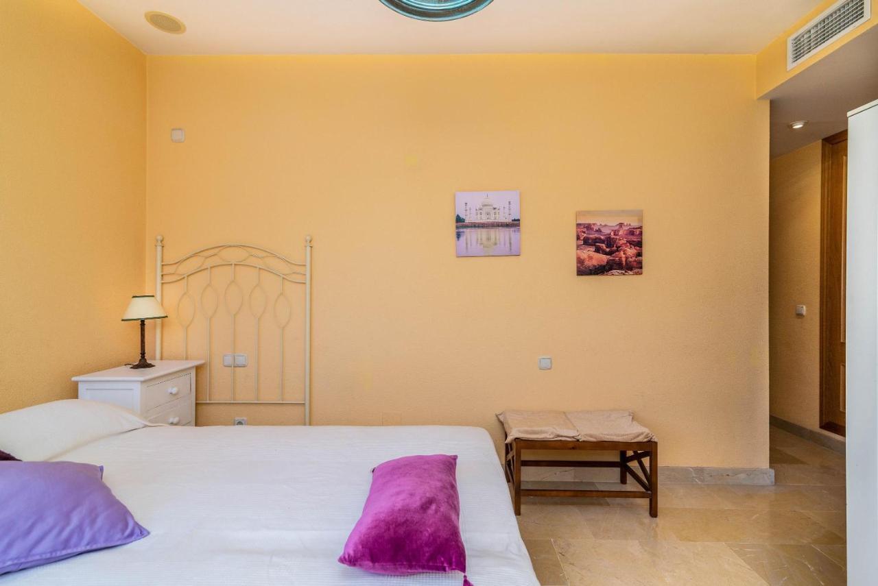 Spacious Apartment In マルベーリャ エクステリア 写真