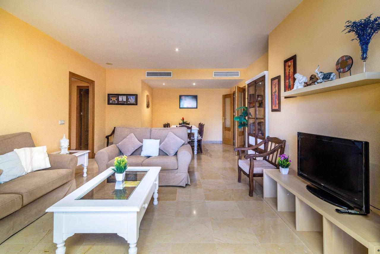 Spacious Apartment In マルベーリャ エクステリア 写真